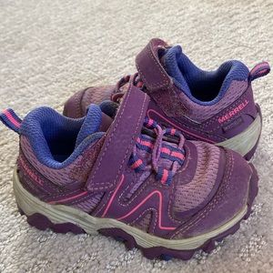 Merrell hiking shoes for toddler girl size 5.5